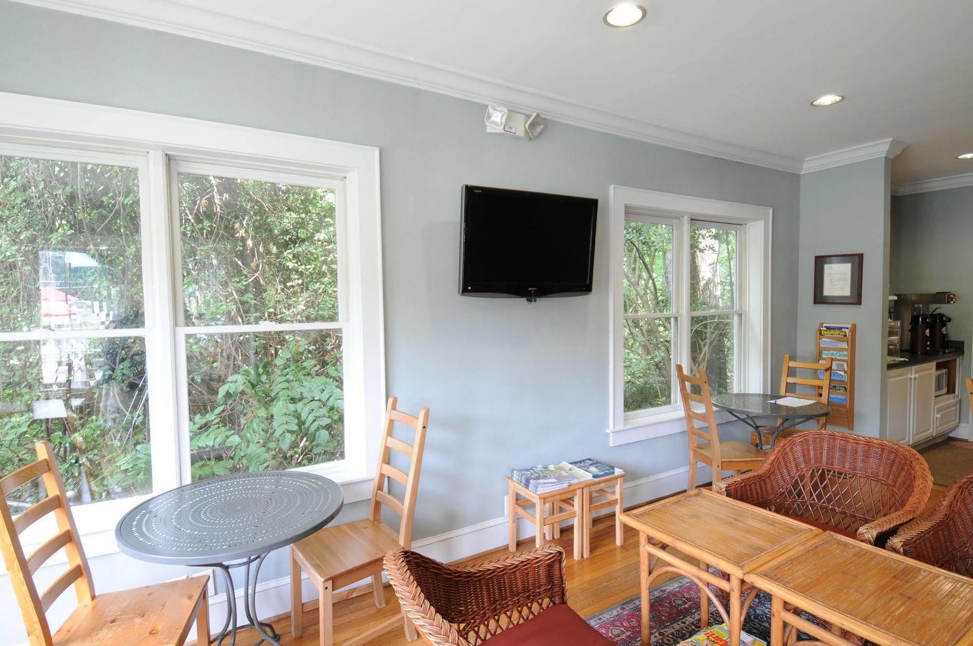 The University Inn At Emory Druid Hills Exterior foto