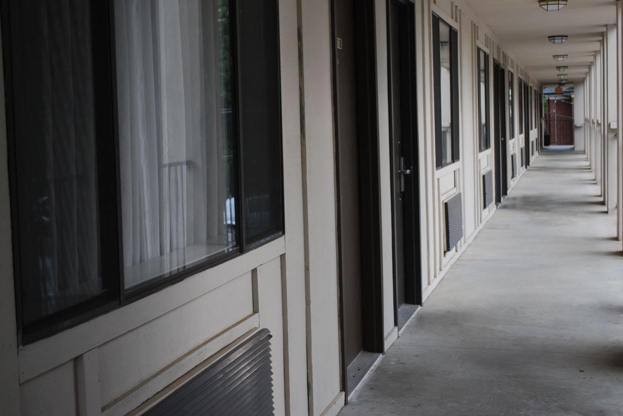 The University Inn At Emory Druid Hills Exterior foto